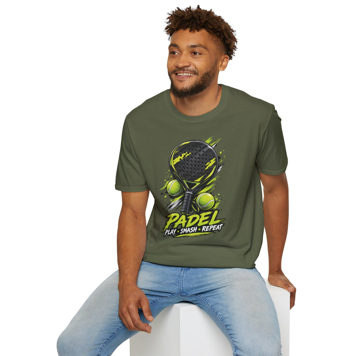 Grafik-T-Shirt mit Padelschläger und Bällen