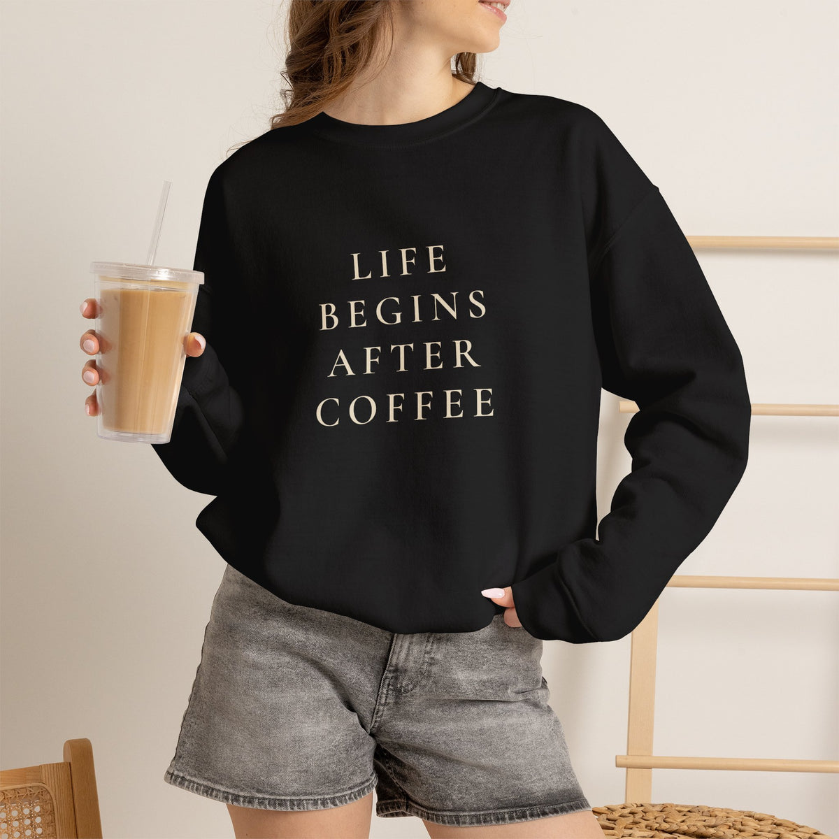 Sweat-shirt « La vie commence après le café »