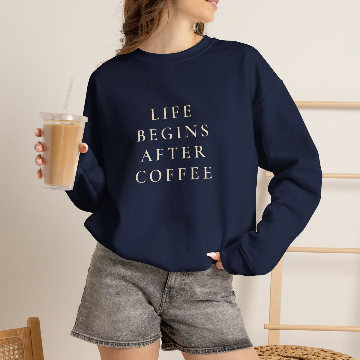 Sweat-shirt « La vie commence après le café »